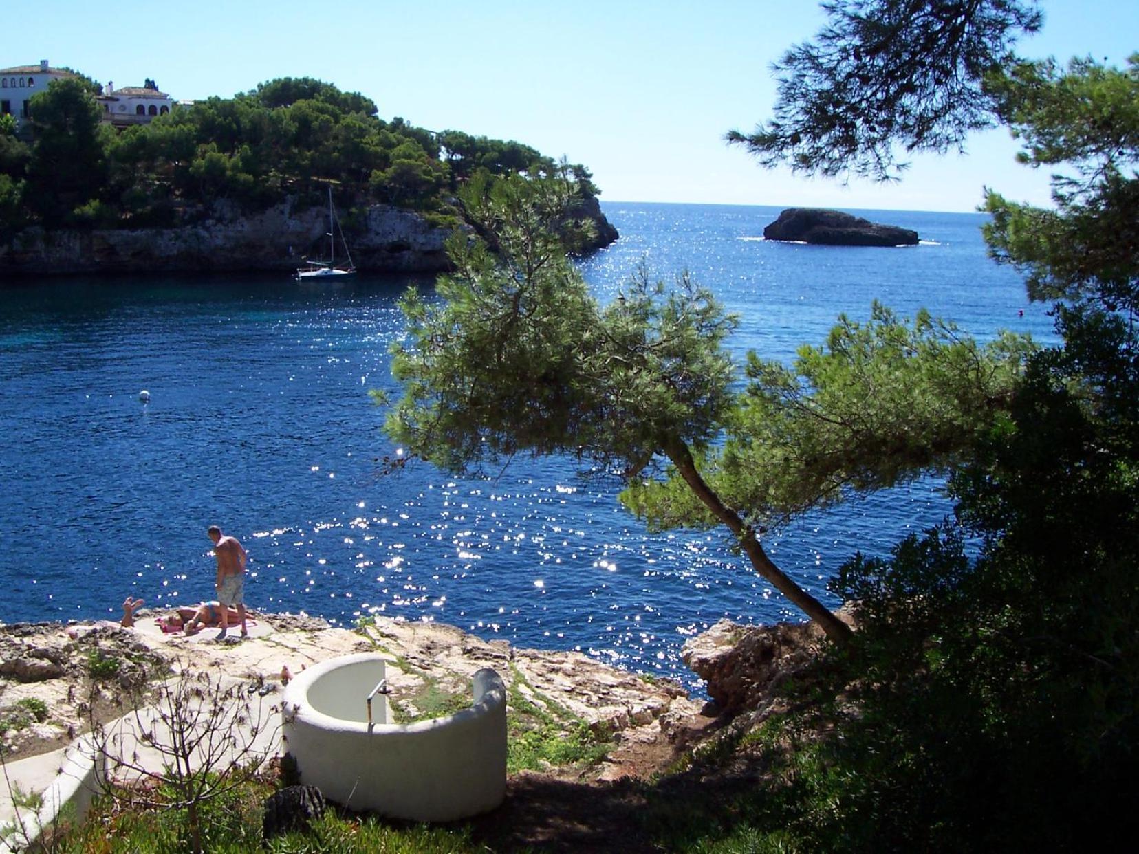 Waterfront 'maria'. Pool. Wifi Santanyi
