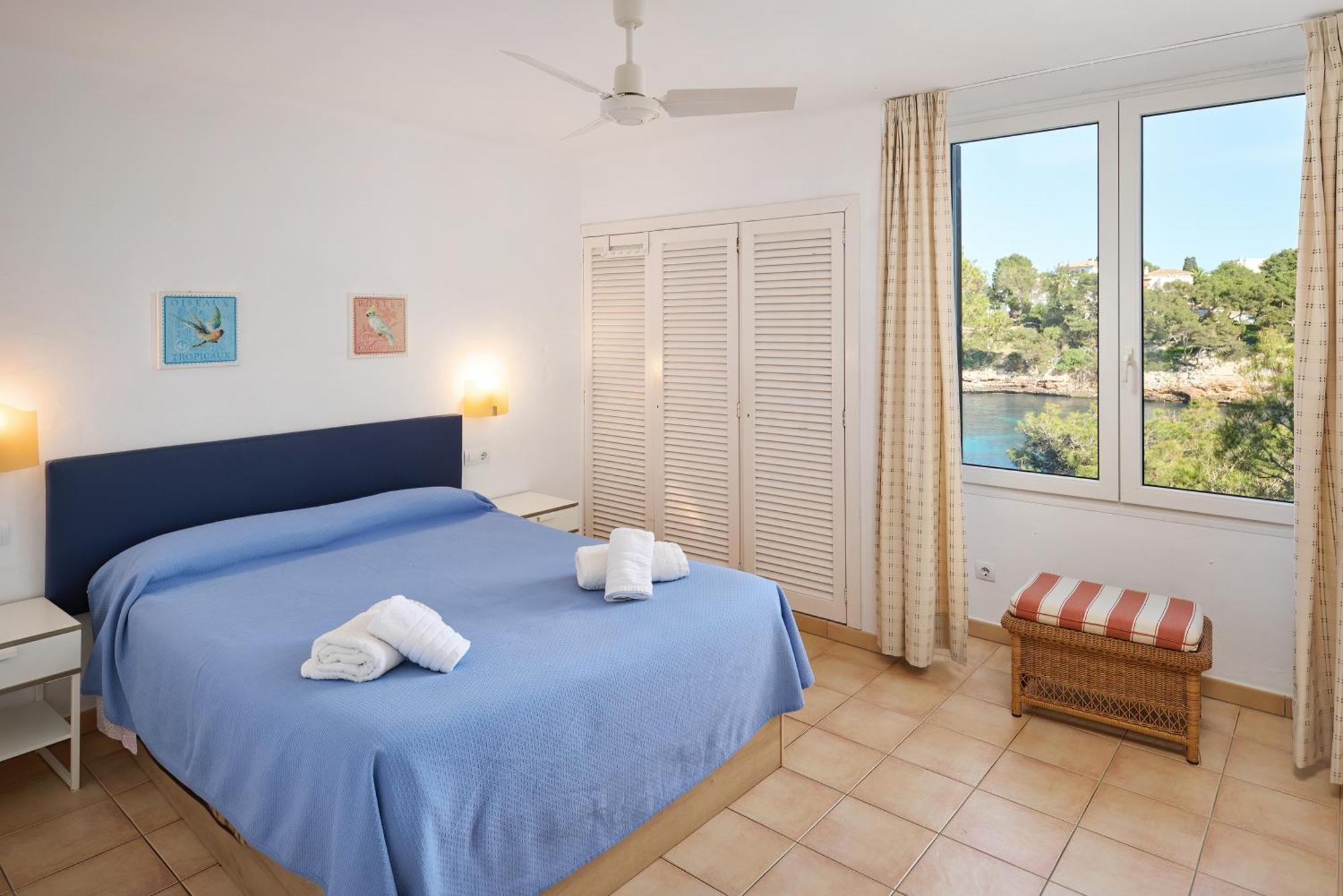 Apartment Waterfront 'maria'. Pool. Wifi *